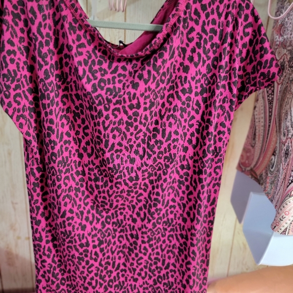 ANIMAL PRINT TOP - Picture 6 of 7